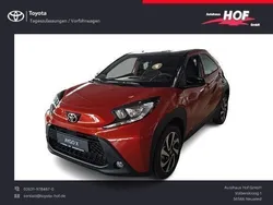 Rot Neu 2024 Toyota Aygo Team Kleinwagen | 18.490 €