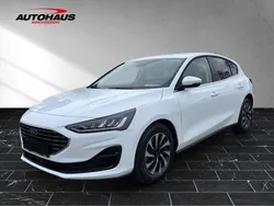 Weiß (frozen white) Neu 2025 Ford Focus Titanium Limousine | 27.880 € (Fairer Preis)