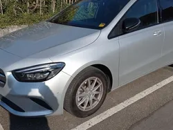 Mercedes B200