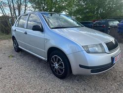 Grau Gebraucht 2004 Skoda Fabia Comfort Kleinwagen | 1.299 € (Fairer Preis)