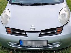 Silber Gebraucht 2004 Nissan Micra Kleinwagen | 2.100 € (Etwas zu teuer)