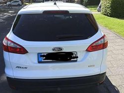 Weiß Gebraucht 2014 Ford Focus Trend Kombi | 6.000 € (Fairer Preis)