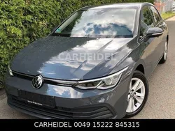 Grau Gebraucht 2021 VW Golf VIII Life Limousine | 17.950 € (Superpreis)