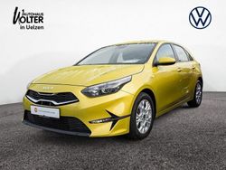 Gelb Gebraucht 2023 Kia Ceed Edition 7 Limousine | 15.680 € (Fairer Preis)