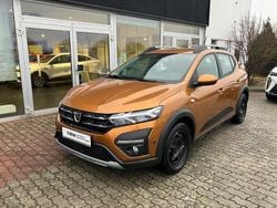 Orange Gebraucht 2021 Dacia Sandero Stepway Limousine | 12.980 € (Guter Preis)