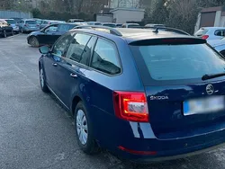 Blau Gebraucht 2017 Skoda Octavia Kombi | 8.990 € (Guter Preis)