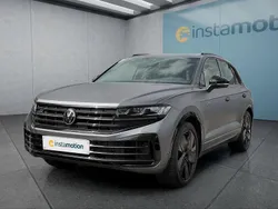 Grau Gebraucht 2024 VW Touareg R SUV | 70.749 € (Teuer)