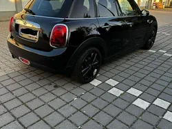 Schwarz Gebraucht 2017 Mini Cooper Kleinwagen | 15.800 € (Fairer Preis)