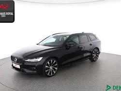 Schwarz (metallic) Gebraucht 2021 Volvo V60 R-Design Kombi | 29.580 € (Fairer Preis)