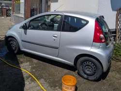 Silber Gebraucht 2007 Peugeot 107 Filou Kleinwagen | 1.900 € (Etwas zu teuer)