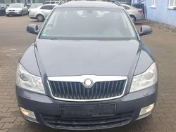Anthracitegrau metallic Gebraucht 2009 Skoda Octavia Elegance Kombi | 2.400 € (Fairer Preis)