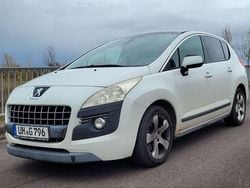 Weiß Gebraucht 2010 Peugeot 3008 Premium Limousine | 4.300 € (Fairer Preis)