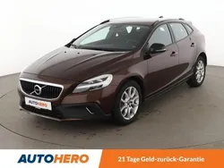 Braun Gebraucht 2016 Volvo V40 CC Momentum Kombi | 14.730 € (Fairer Preis)