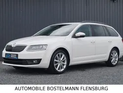 Weiß Gebraucht 2013 Skoda Octavia Elegance Kombi | 13.985 € (Teuer)