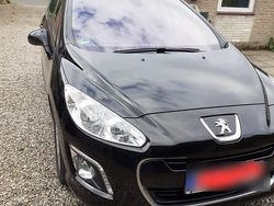 Schwarz Gebraucht 2013 Peugeot 308 SW Business-Line Kombi | 7.499 €