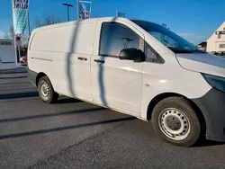 Weiß Gebraucht 2019 Mercedes Vito Van / Kleinbus | 5.900 €