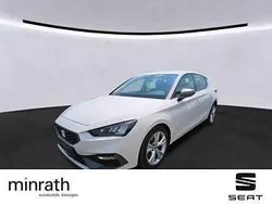 Weiß Gebraucht 2022 Seat Leon FR Limousine | 20.930 € (Fairer Preis)