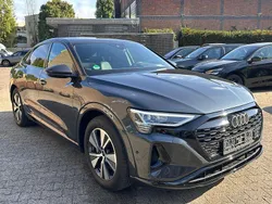Schwarz Gebraucht 2023 Audi Q8 e-tron Advanced SUV | 44.800 € (Guter Preis)