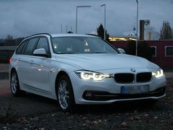 Weiß Gebraucht 2015 BMW 320 Sport Line Kombi | 16.900 € (Teuer)