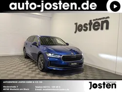 Blau (atlantikblau metallic) Gebraucht 2024 Skoda Superb LAURIN & KLEMENT Kombi | 45.790 €