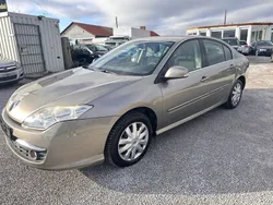 Braun Gebraucht 2010 Renault Laguna III Expression Limousine | 5.999 € (Etwas zu teuer)