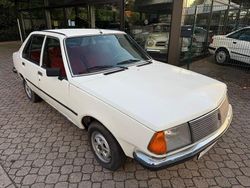 Weiß Gebraucht 1980 Renault R18 Limousine | 3.300 €