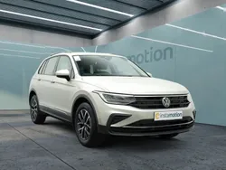 Silber Gebraucht 2024 VW Tiguan Life SUV | 28.100 € (Superpreis)