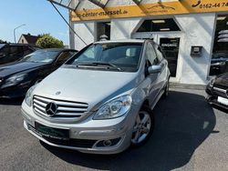Silber Gebraucht 2007 Mercedes B180 Van / Kleinbus | 2.490 € (Etwas zu teuer)