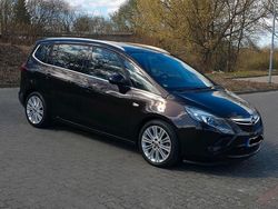 Braun Gebraucht 2012 Opel Zafira Tourer Van / Kleinbus | 6.900 € (Etwas zu teuer)