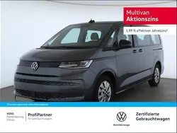 Grau (indiumgrau (grau)) Gebraucht 2024 VW Multivan Basis Van / Kleinbus | 50.810 € (Fairer Preis)