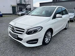 Calcitweiß Gebraucht 2017 Mercedes B180 Style Van / Kleinbus | 16.990 € (Fairer Preis)