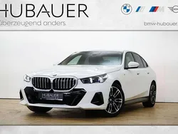Alpinweiß uni Gebraucht 2024 BMW 520 M Sport Limousine | 52.490 € (Fairer Preis)