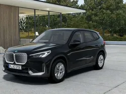 Schwarz uni Neu 2025 BMW iX1 SUV | 36.989 €