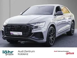 Nardograu Gebraucht 2023 Audi Q8 Competition SUV | 83.980 € (Fairer Preis)