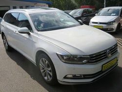 Pure white Gebraucht 2015 VW Passat Highline Kombi | 11.750 € (Superpreis)