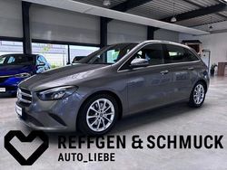 Grau Gebraucht 2019 Mercedes B220 Van / Kleinbus | 22.470 € (Fairer Preis)