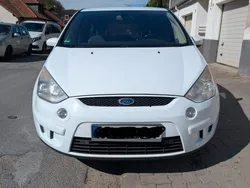 Weiß Gebraucht 2009 Ford S-MAX Titanium Van / Kleinbus | 4.200 € (Fairer Preis)