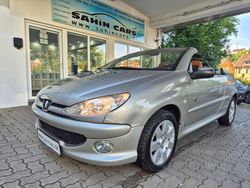 Grau Gebraucht 2004 Peugeot 206 CC Roland Garros Cabrio | 1.800 € (Fairer Preis)