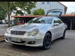 Gebraucht 2005 Mercedes C220 Coupé | 3.150 € (Etwas zu teuer)