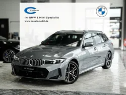 Grau Gebraucht 2024 BMW 330 M Sport Kombi | 42.999 € (Superpreis)