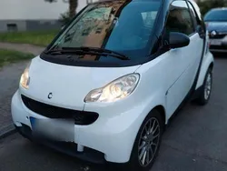 Weiß Gebraucht 2011 Smart ForTwo Coupé Kleinwagen | 3.399 € (Guter Preis)