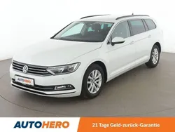 Weiß Gebraucht 2018 VW Passat Comfortline Limousine | 18.260 € (Fairer Preis)