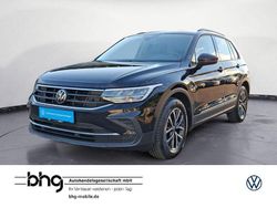 Deep black perleffekt Gebraucht 2022 VW Tiguan Life SUV | 25.960 € (Fairer Preis)