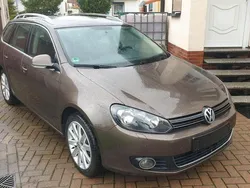 Braun Gebraucht 2011 VW Golf VI Kombi | 4.000 € (Etwas zu teuer)