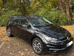 Schwarz Gebraucht 2017 VW Golf VII Edition Limousine | 9.700 € (Fairer Preis)