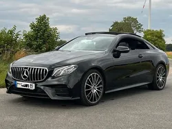 Schwarz Gebraucht 2018 Mercedes E400 AMG line Coupé | 39.500 €