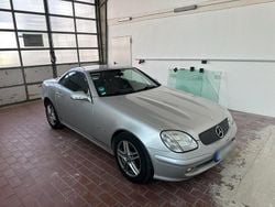 Silber Gebraucht 2001 Mercedes SLK200 Cabrio | 3.350 € (Fairer Preis)