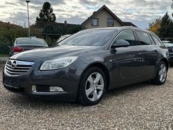 Karbongrau/technical grey Gebraucht 2011 Opel Insignia Sport Kombi | 8.790 € (Teuer)
