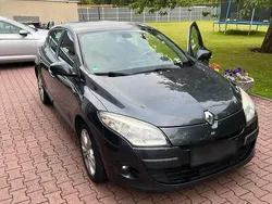 Andere farben Gebraucht 2010 Renault Mégane III Coupé | 2.000 € (Etwas zu teuer)
