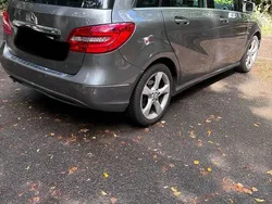 Grau Gebraucht 2012 Mercedes B200 Van / Kleinbus | 11.800 € (Fairer Preis)